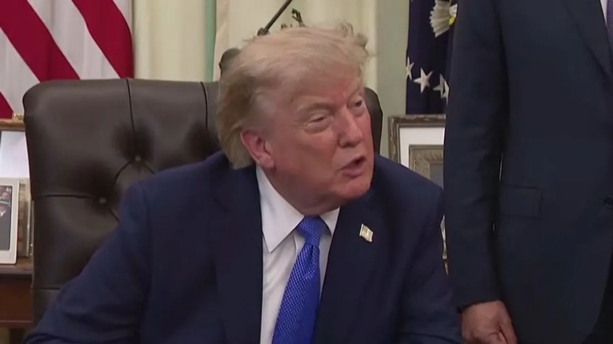 Trump szerint közel a béke, a Közel-Keleten tovább nő a feszültség