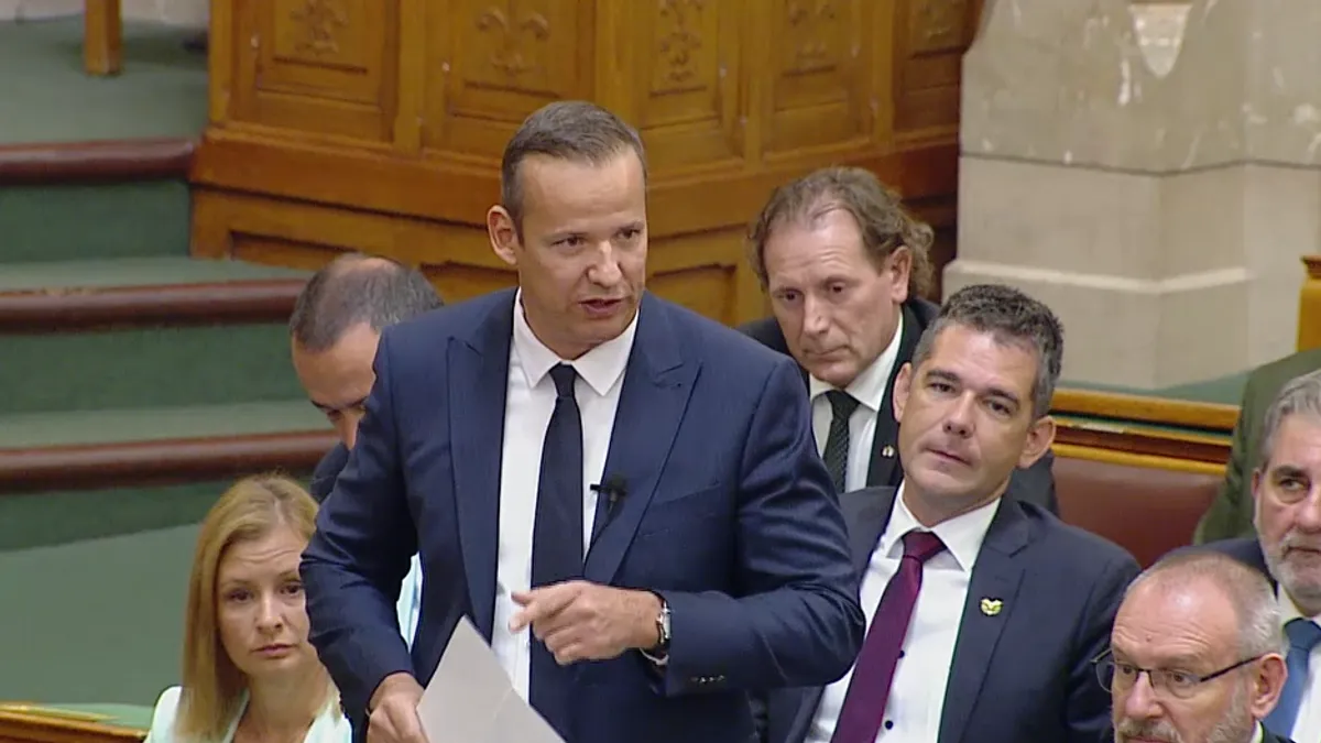 Toroczkai László a Tisza-frakciónak: egy világbotrány, amit önök csinálnak
