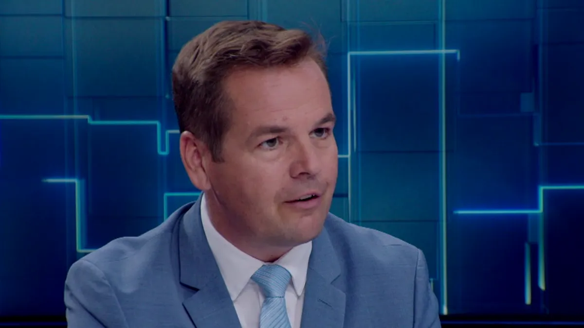 Kormányzás vagy PR-show? Németh Balázs rávilágít a különbségre