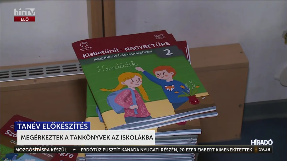 Óriási rakomány futott be az iskolákba: már javában zajlik a tanév előkészítése