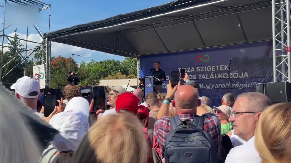 Tisza-sziget-találkozó – a miniszterelnök locsolkodásra buzdított a hőségben