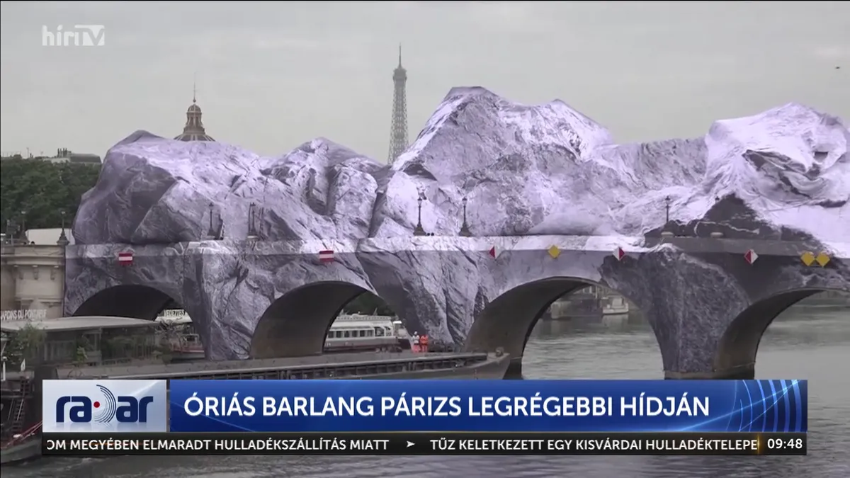Látványos barlanggá alakították a párizsi Pont Neuf hidat