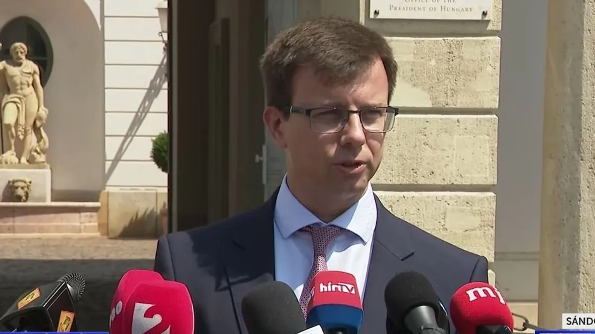 A köztársasági elnökkel egyeztettek a parlamenti pártok vezetői