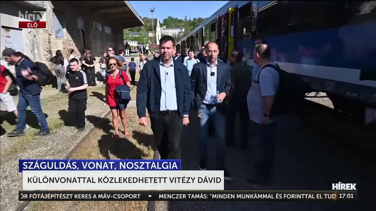 Miközben a civileknek tilos, különvonattal, lezárt vonalon luxizott a miniszter