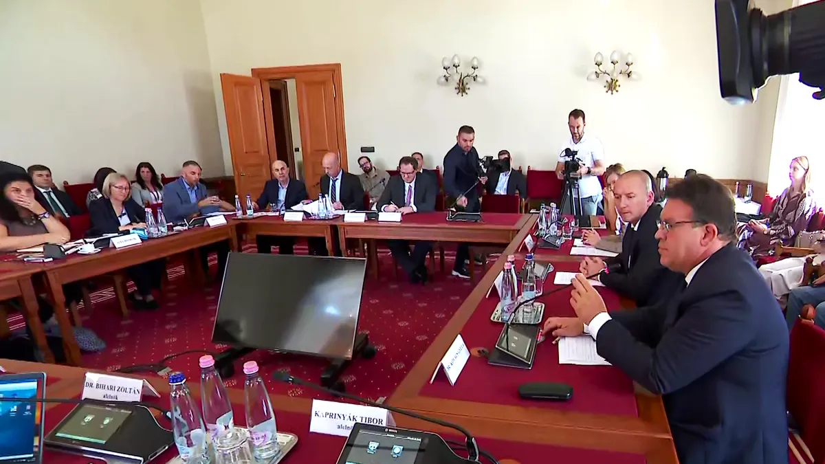 Kiemelt ügyeket is tárgyalnak ma a parlament szakbizottságai
