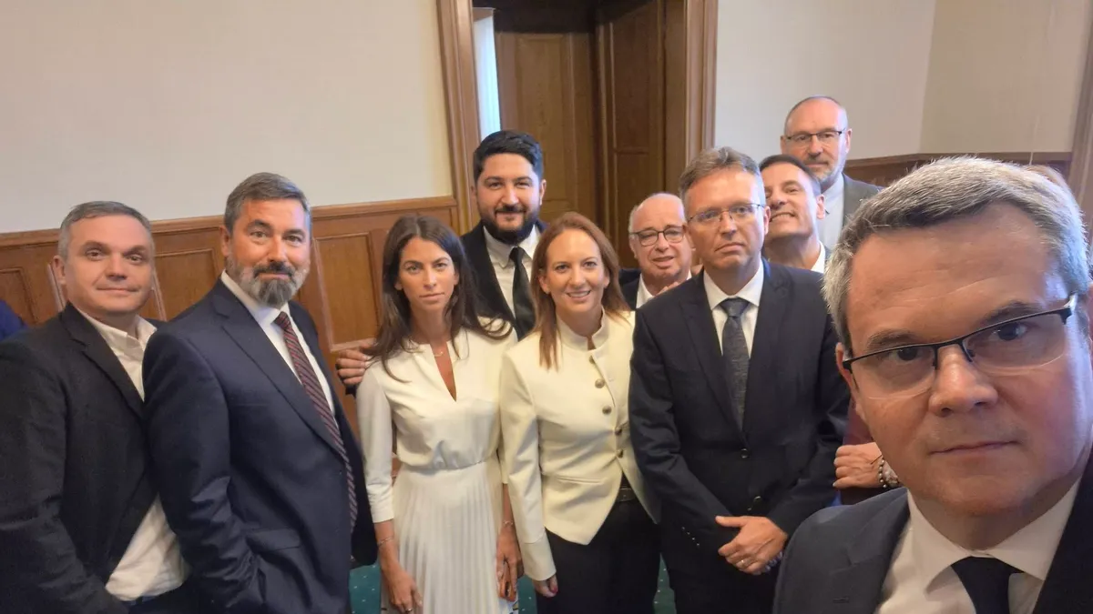 Újabb név került elő, de most nem a politikai ítéletnek, hanem a bizonyítékoknak kell következniük