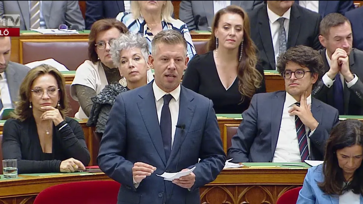 10 orosz diplomatát szólít távozásra a külügy - Magyar Péter parlamenti bejelentése
