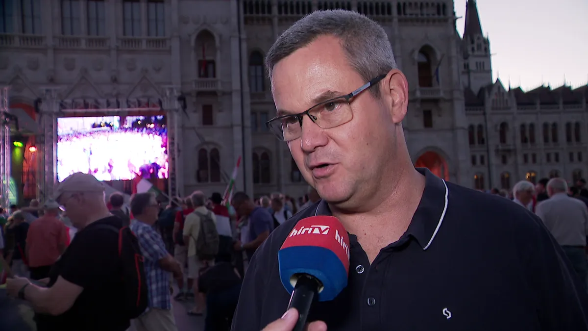 Nem ment el a szakbizottságra a miniszter, Takács Péter szerint nincs gazdája a 500 milliárdos ígéretnek