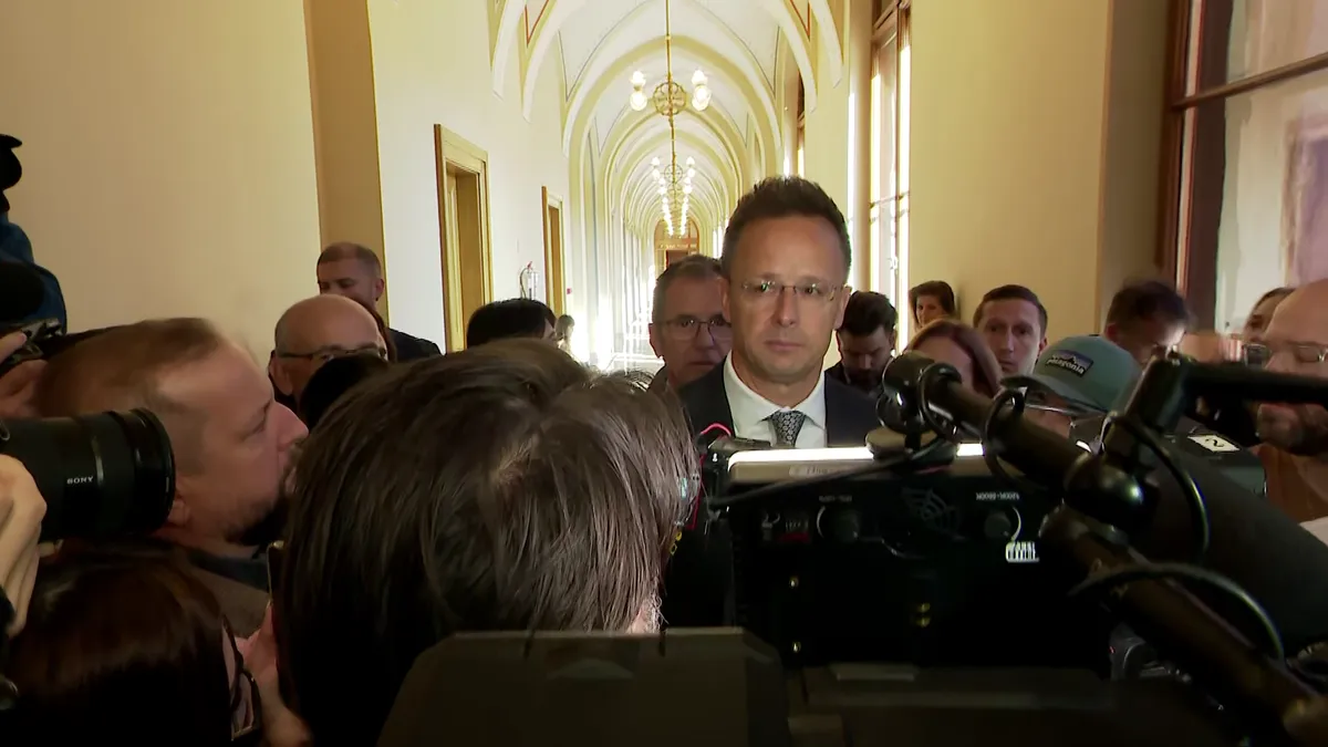 Szijjártó Péter: Tisztázni kell a félreértéseket