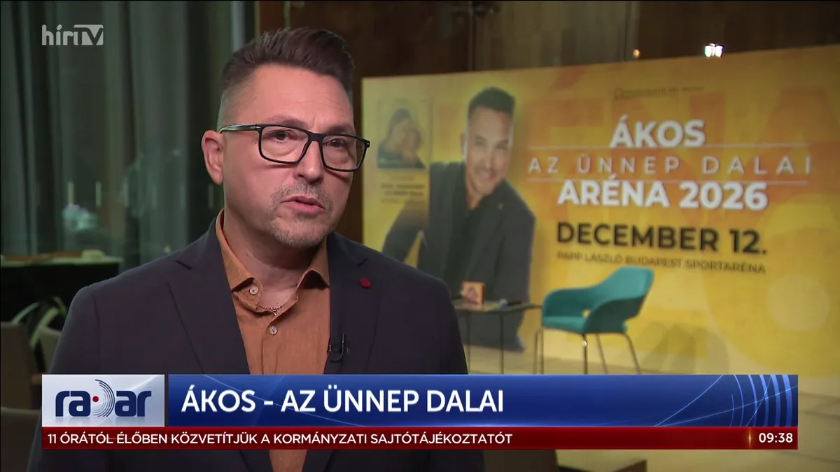 Karácsonyi lemezzel jelentkezett Ákos