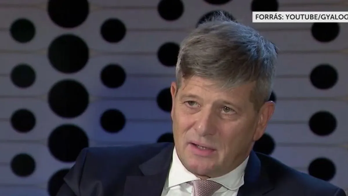 Az ügyészséget tájékoztatni kell a mentelmi jog megszűnéséről, amelynek van egy folyamata